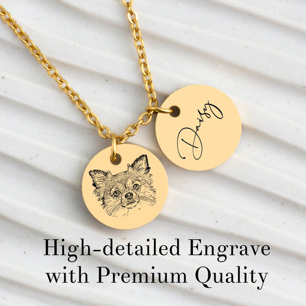 A unique and beautiful necklace personalized with a name ♥ Featuring pet photos such as dogs and cats, it is one-of-a-kind in the world♡